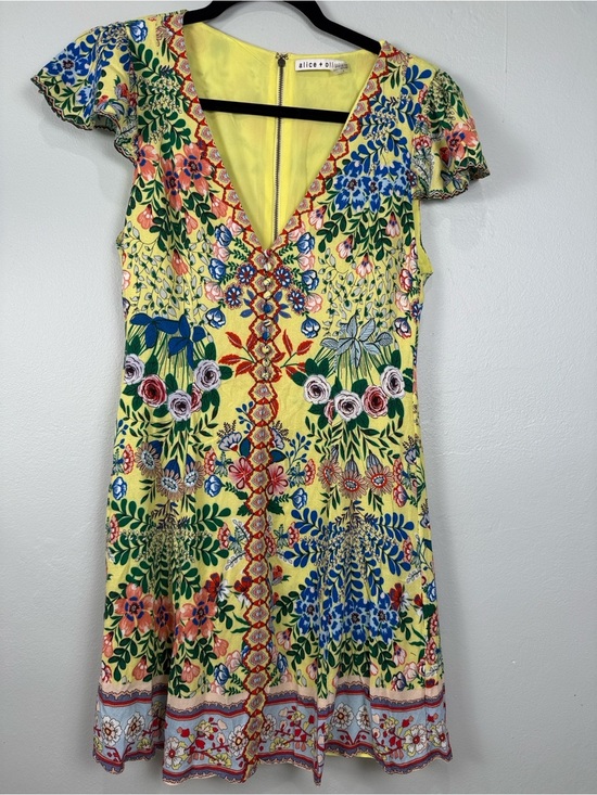 Alice + Olivia Dresses & Skirts - Alice + Olivia Hadley Yellow Floral Mini Fit & Flare Dress Size 6